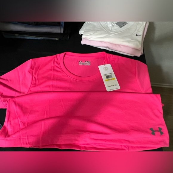 Woman’s Hurley T-Shirts | New With Tags On - Picture 3 of 7